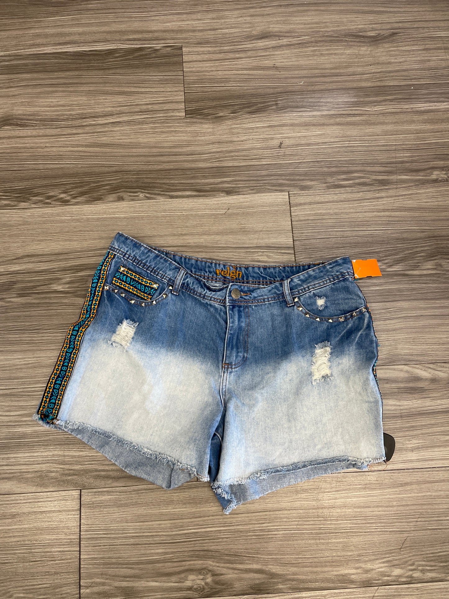 Shorts By Reign  Size: 18