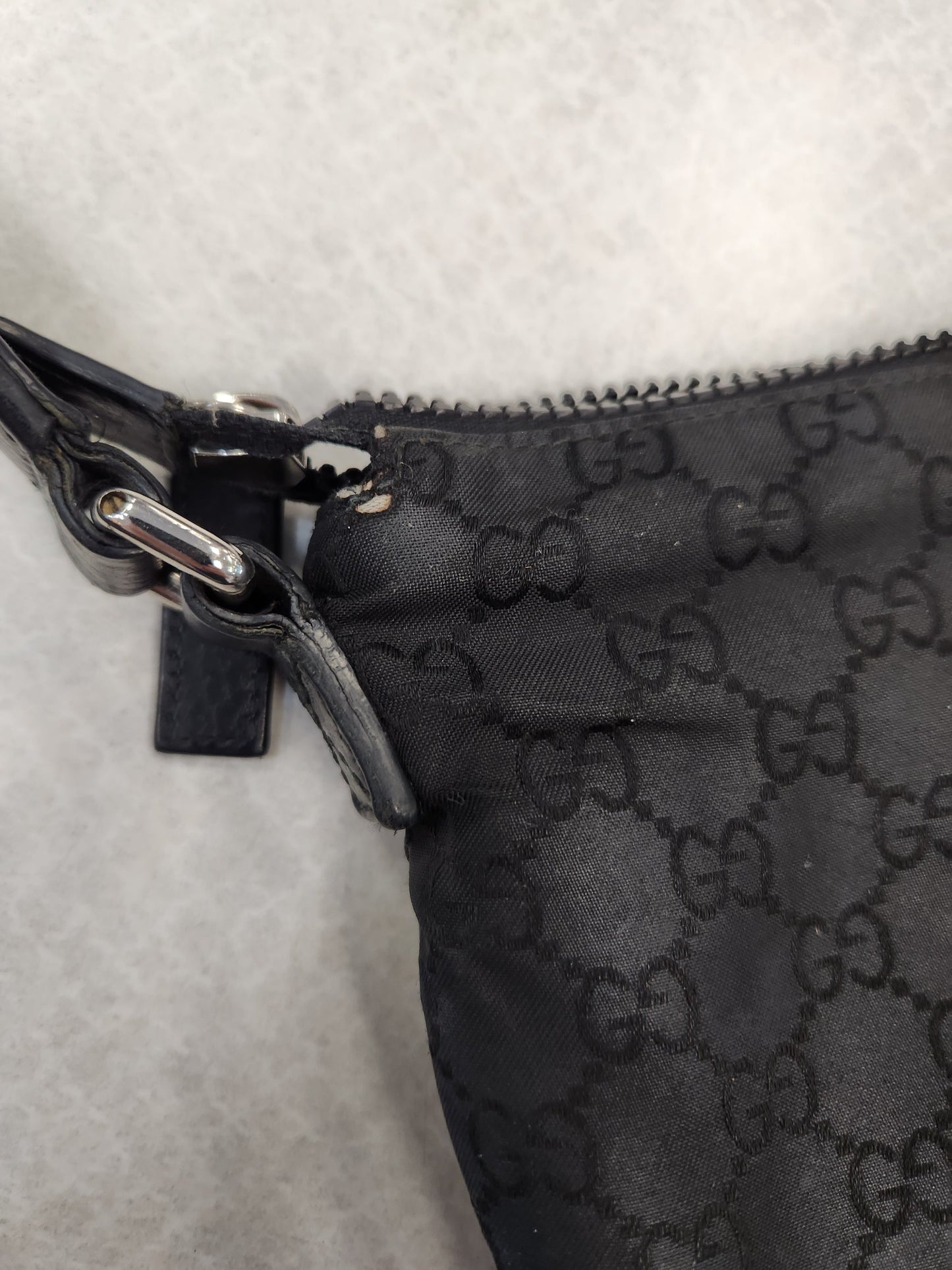 Crossbody Designer By Gucci  Size: Medium