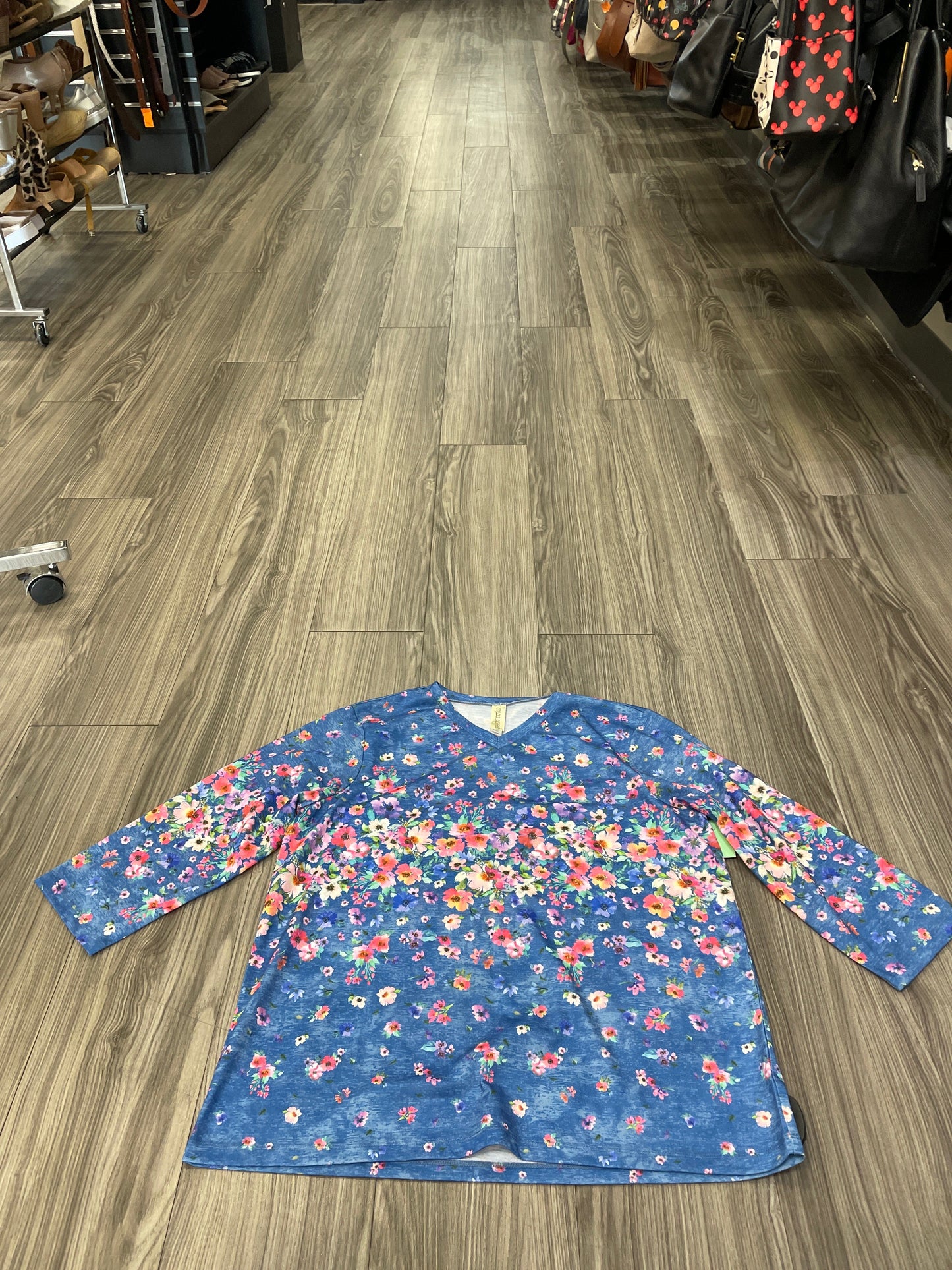 Floral Print Top 3/4 Sleeve Clothes Mentor, Size M