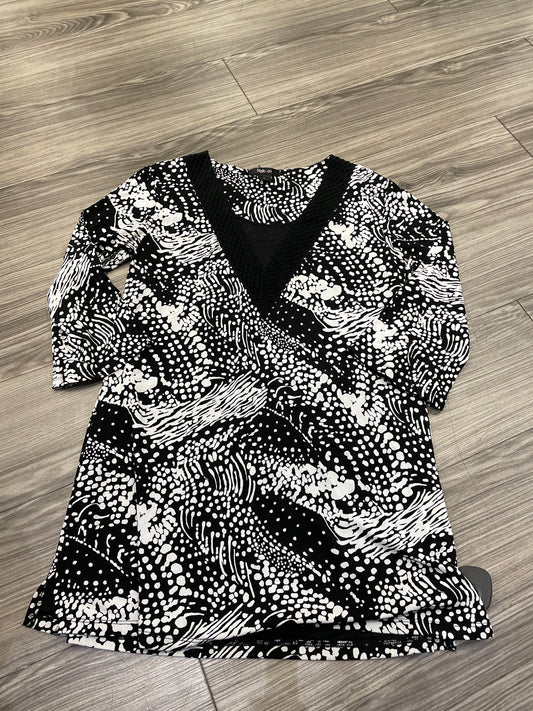 Black & White Top 3/4 Sleeve Style And Company, Size M