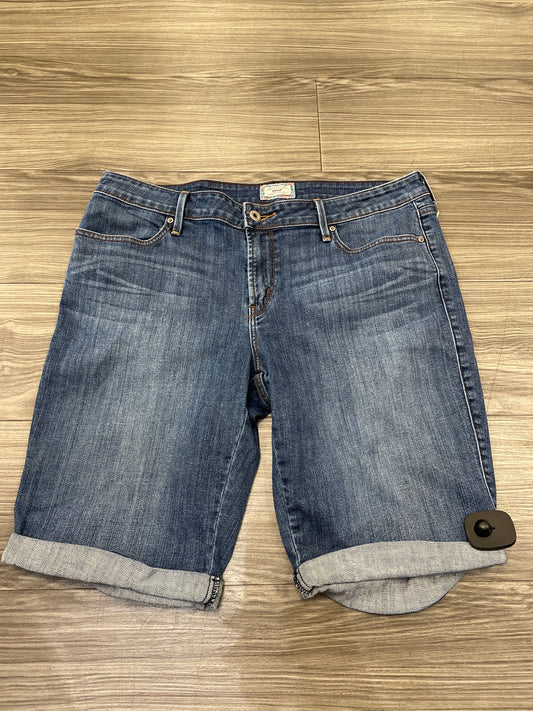 Blue Shorts Levis, Size 14