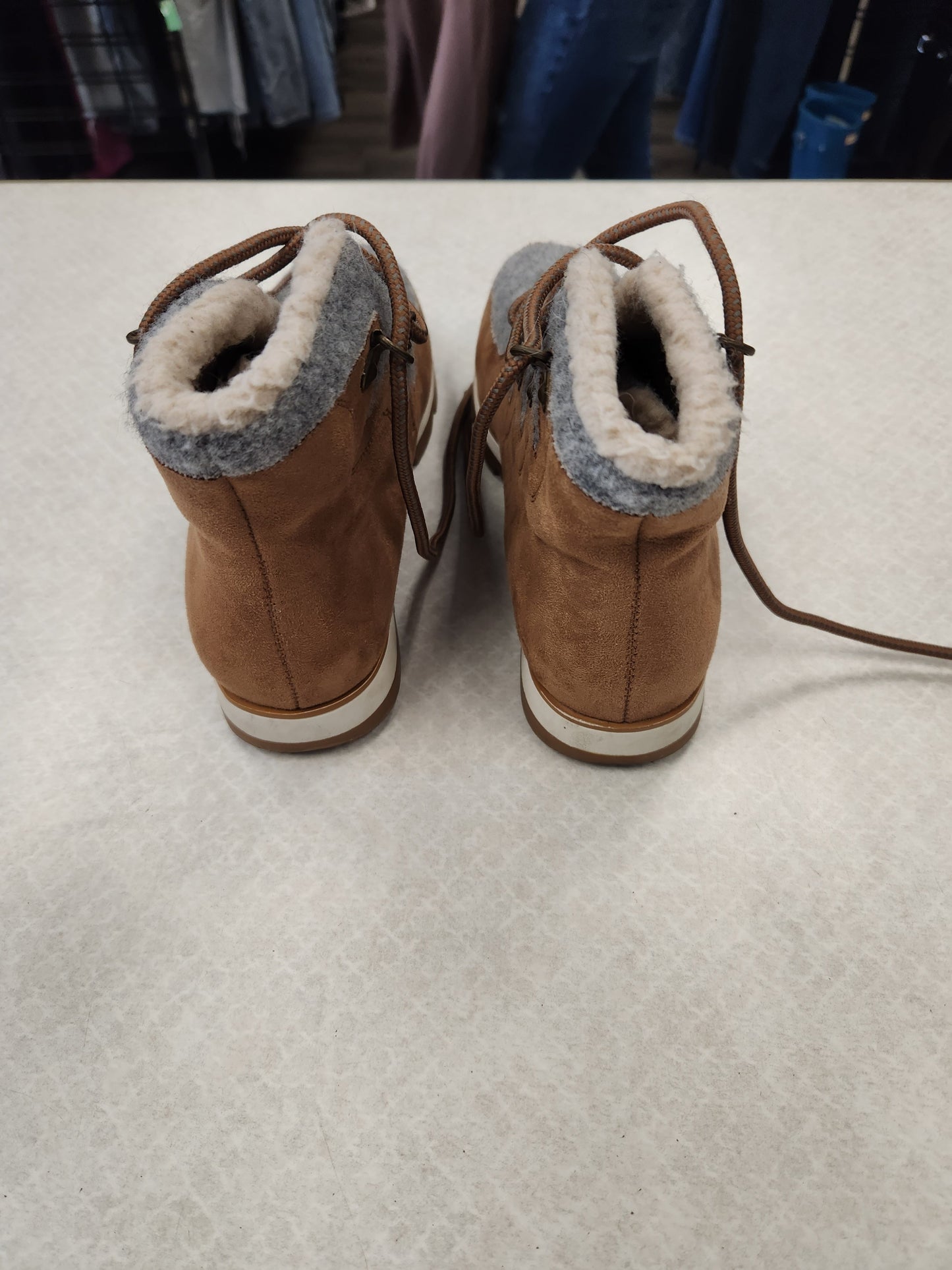 Brown & Grey Boots Snow Sonoma, Size 7.5