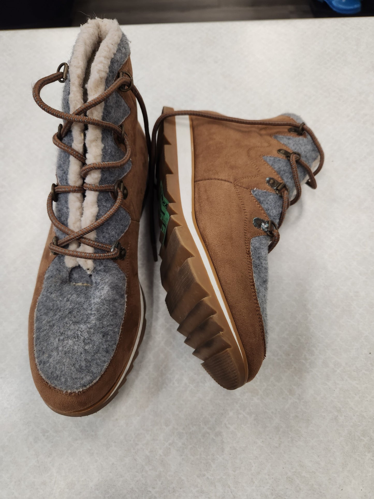 Brown & Grey Boots Snow Sonoma, Size 7.5