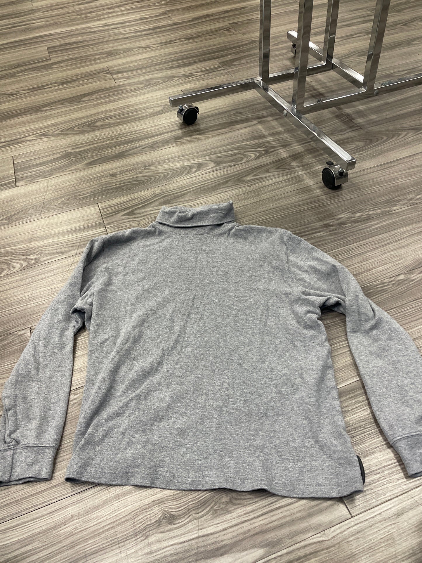 Grey Top Long Sleeve Croft And Barrow, Size Xl