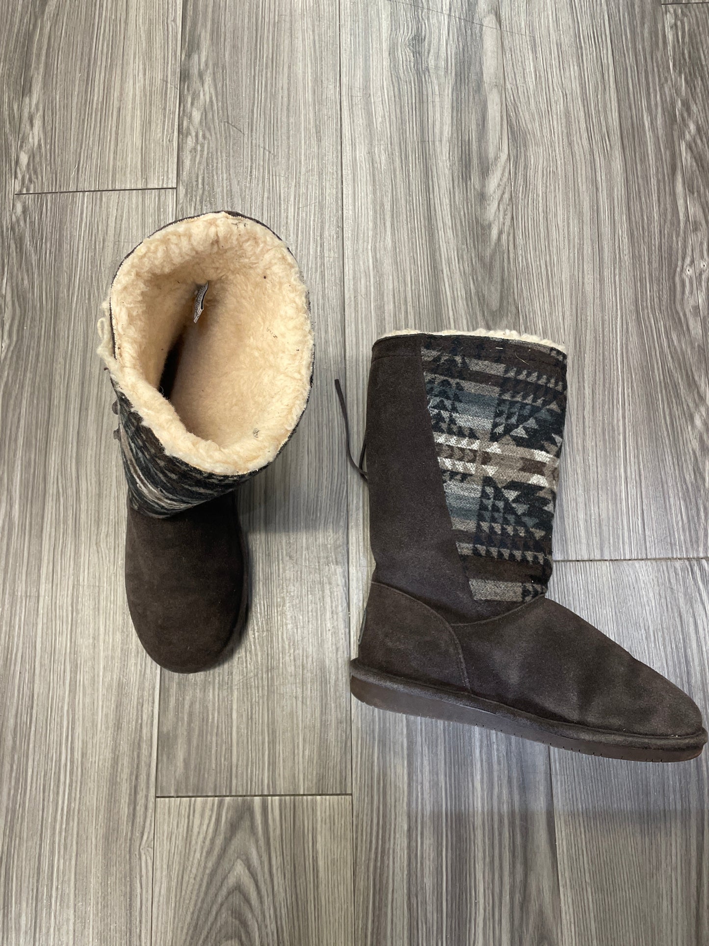 Brown & Cream Boots Snow Bearpaw, Size 10