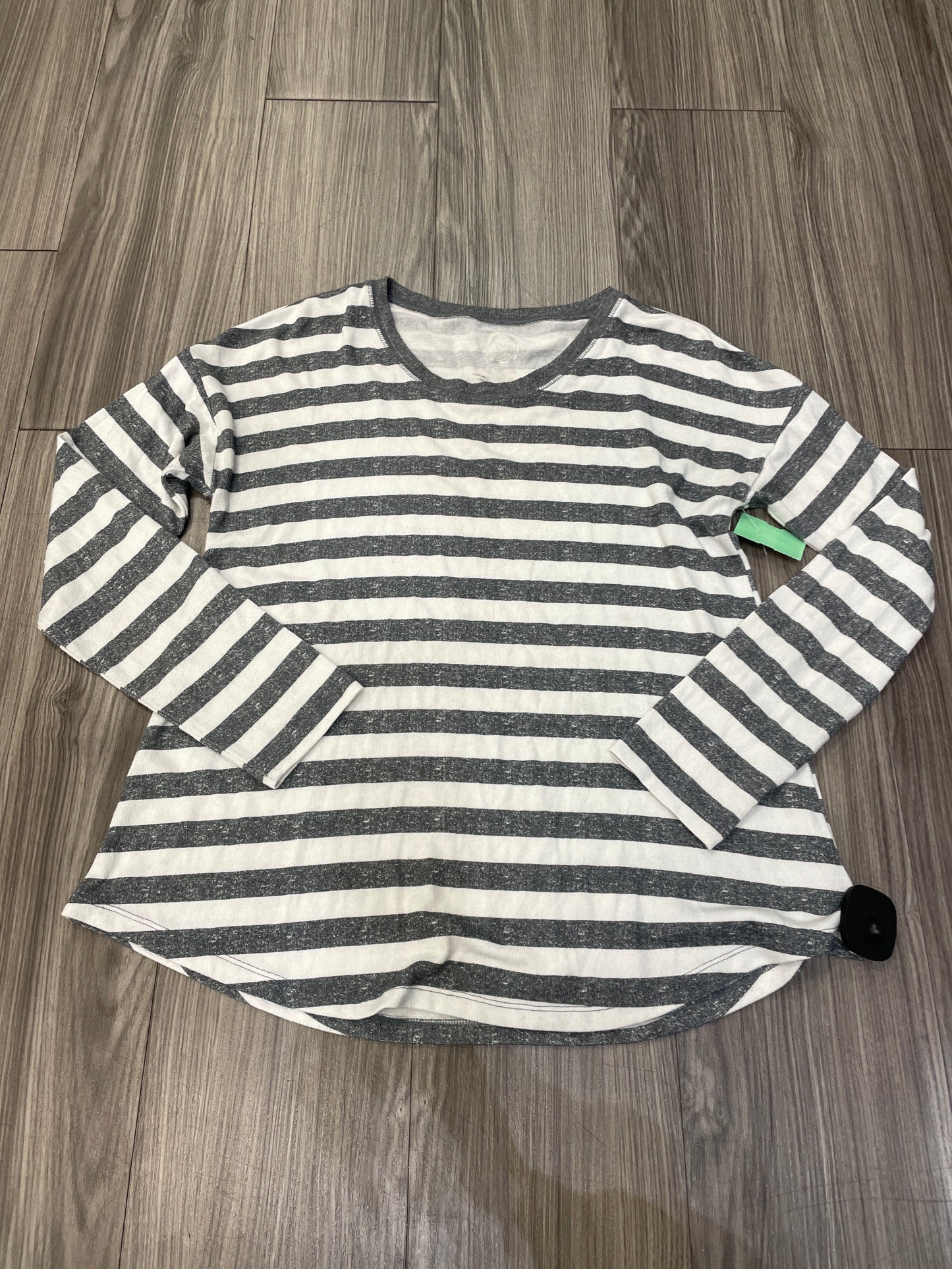 Striped Pattern Top Long Sleeve Maurices, Size S
