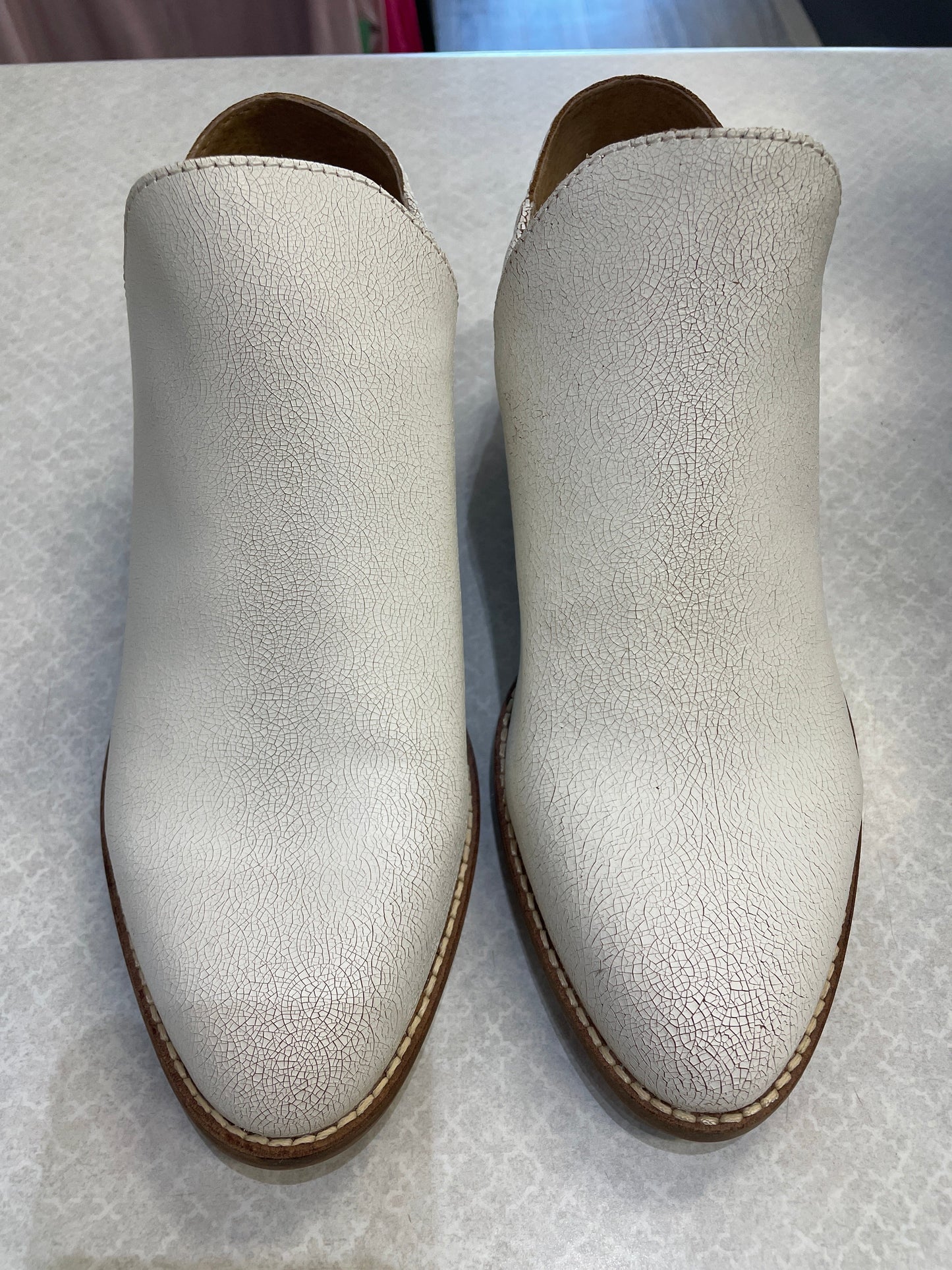 White Shoes Heels Block Lucky Brand, Size 9