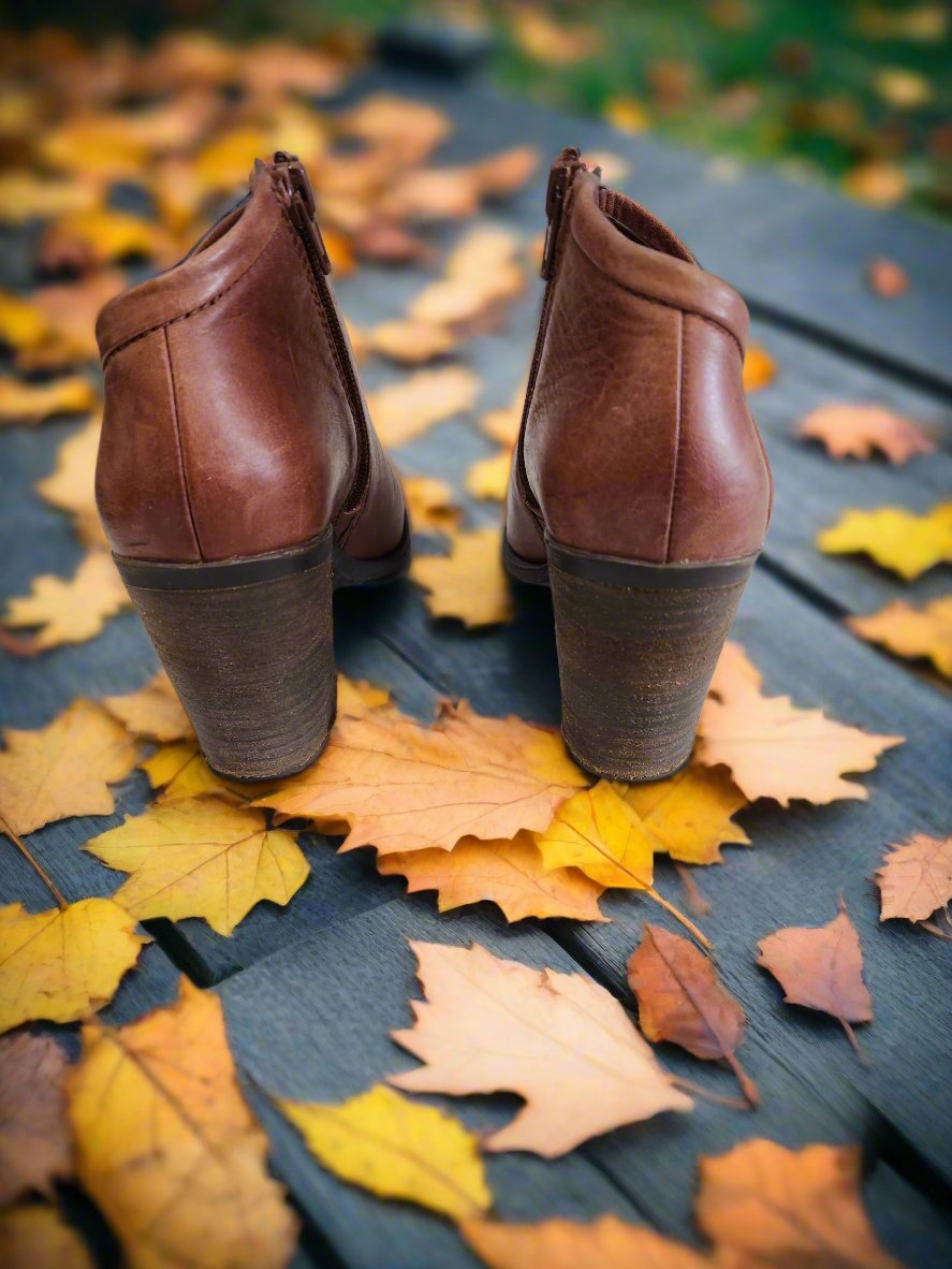 Boots Ankle Heels By Lucky Brand In Tan, Size: 6