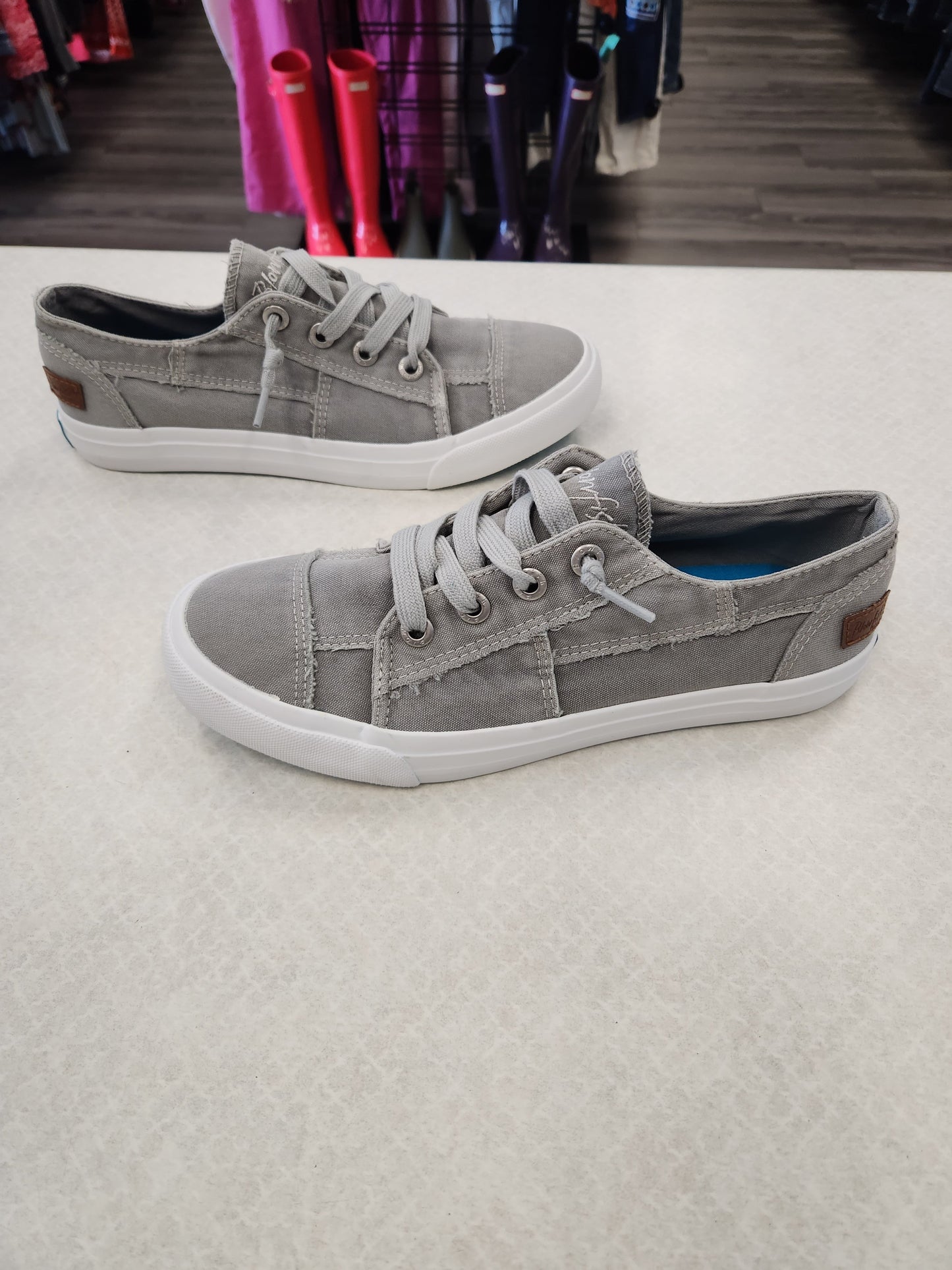 Shoes Sneakers By Blowfish In Grey & White, Size: 9