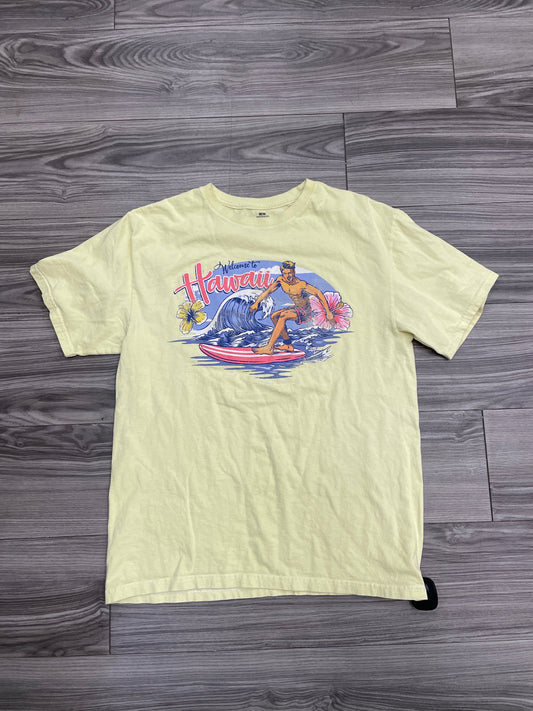 Top Short Sleeve By Clothes Mentor In Yellow, Size: M