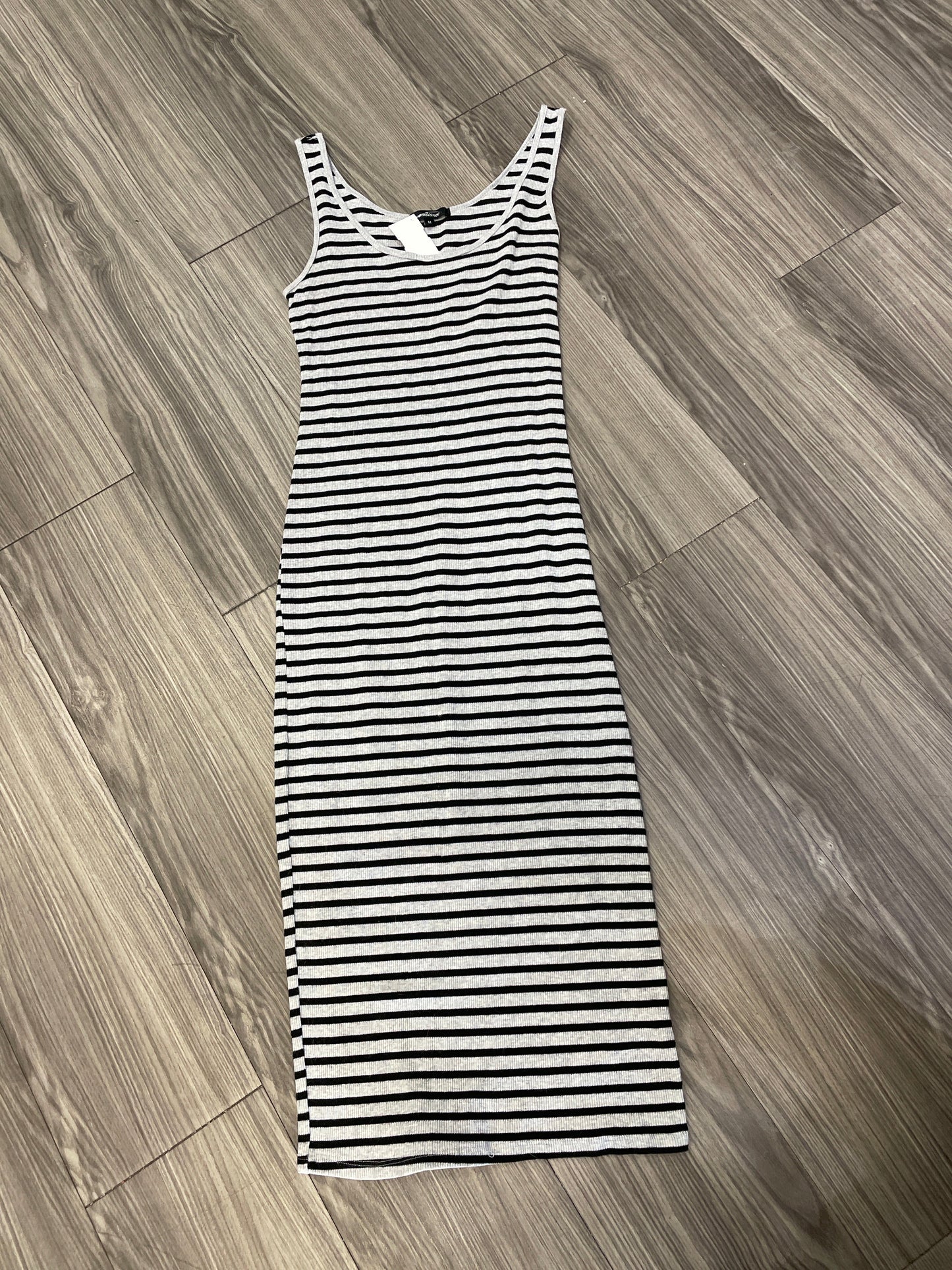 Dress Casual Maxi By Ambiance Apparel In Striped Pattern, Size: M