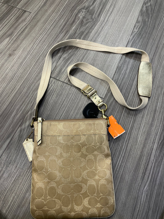 Crossbody Designer By Coach  Size: Medium