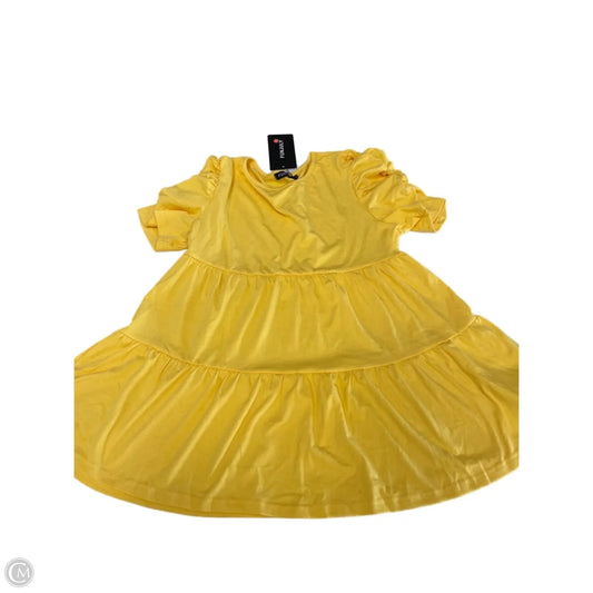 Top Short Sleeve Basic By Clothes Mentor In Yellow, Size: M