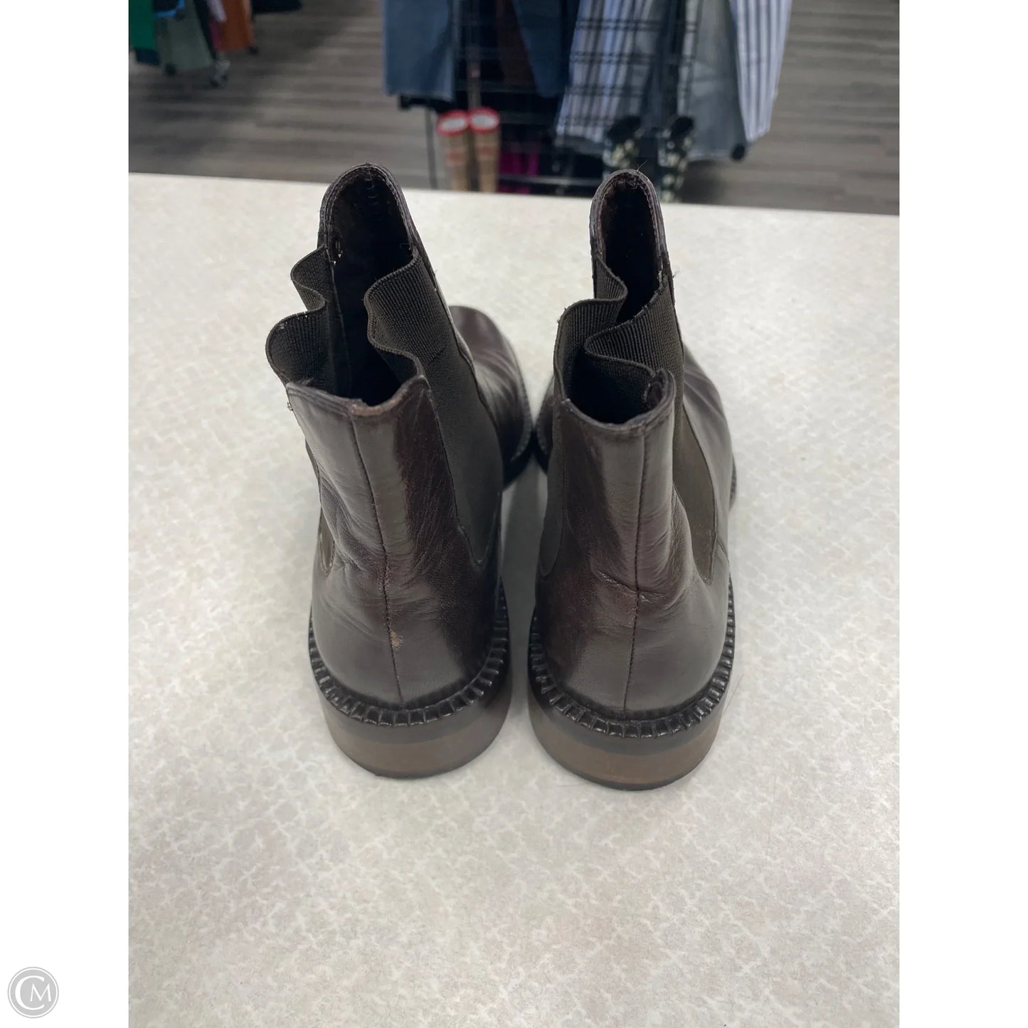 Boots Ankle Flats By Hugo Buscati In Brown, Size: 5