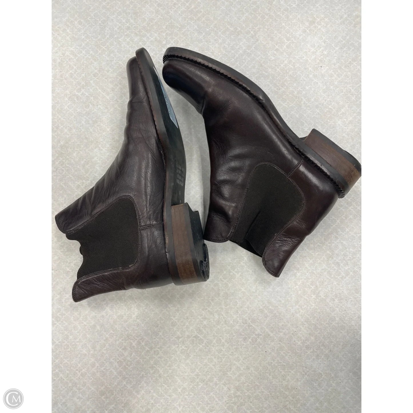 Boots Ankle Flats By Hugo Buscati In Brown, Size: 5