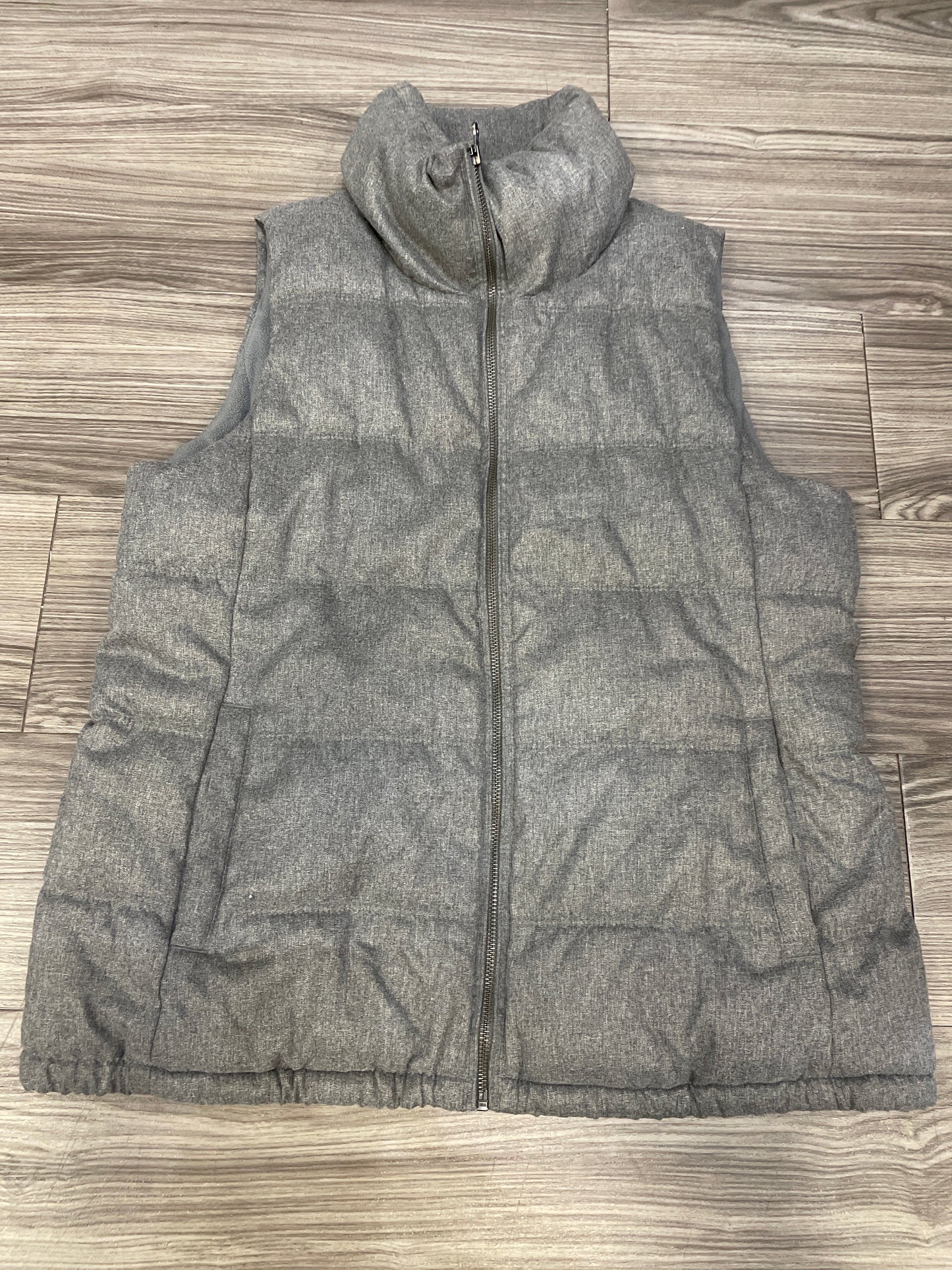 Vest Puffer & Quilted By Old Navy In Grey, Size: L