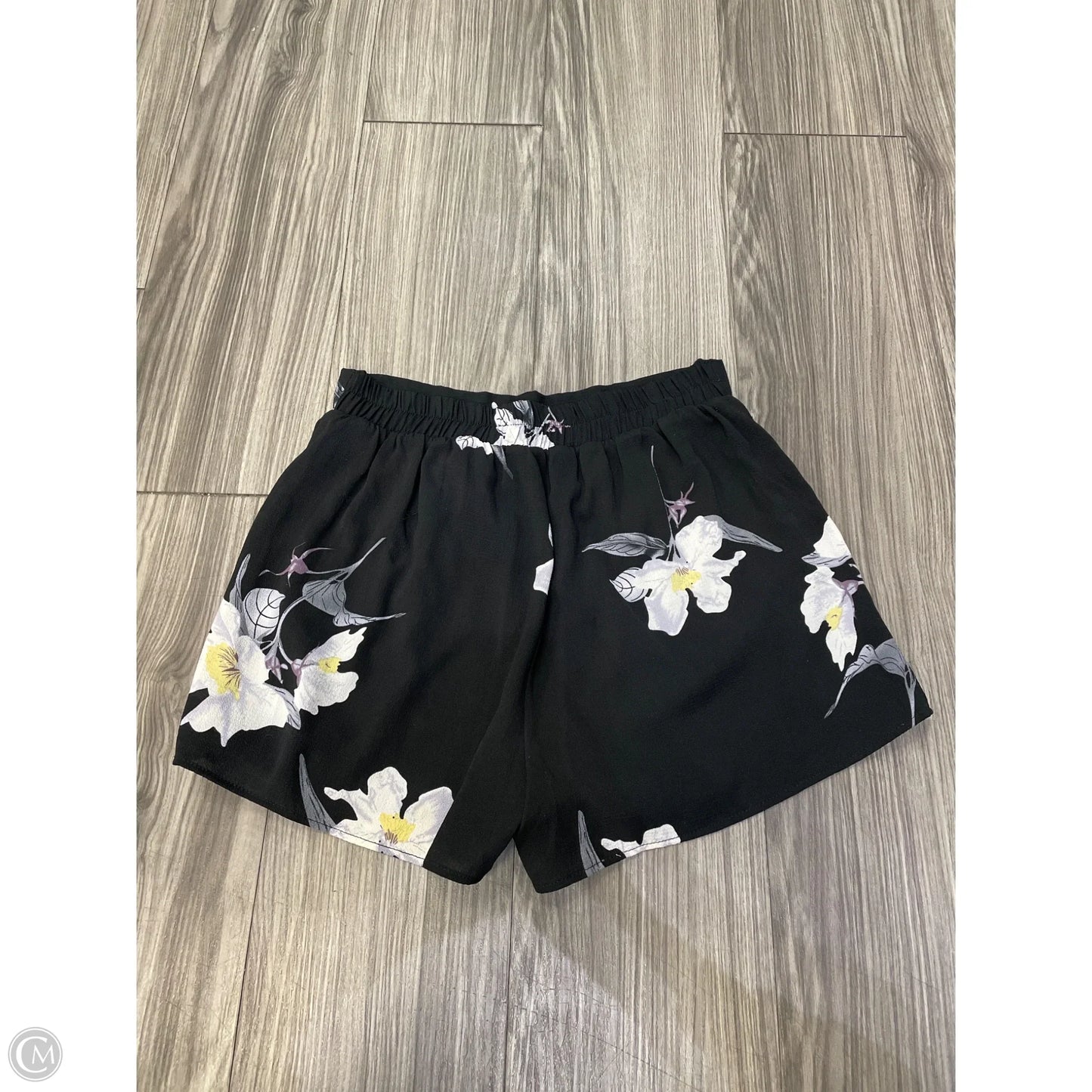 Shorts By Clothes Mentor In Floral Print, Size: S