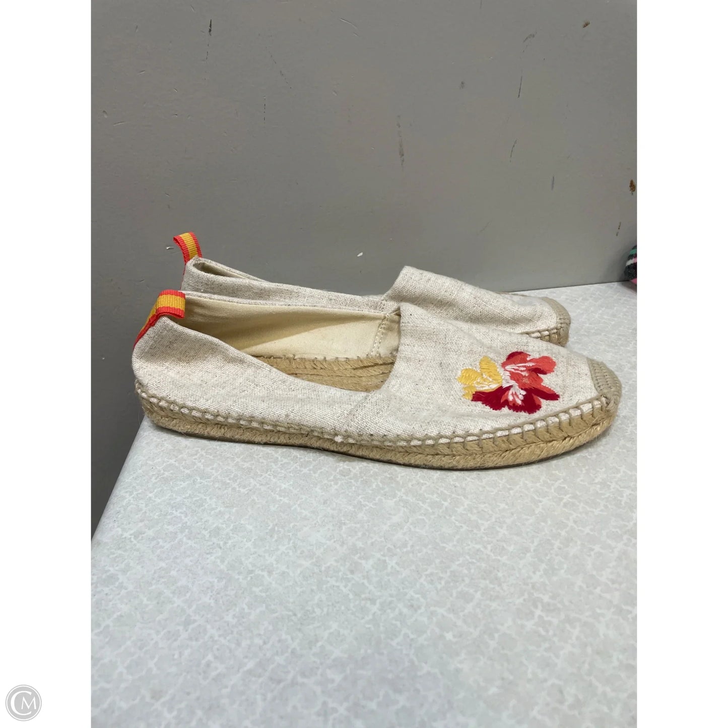 Shoes Flats By Vera Bradley In Cream, Size: 8