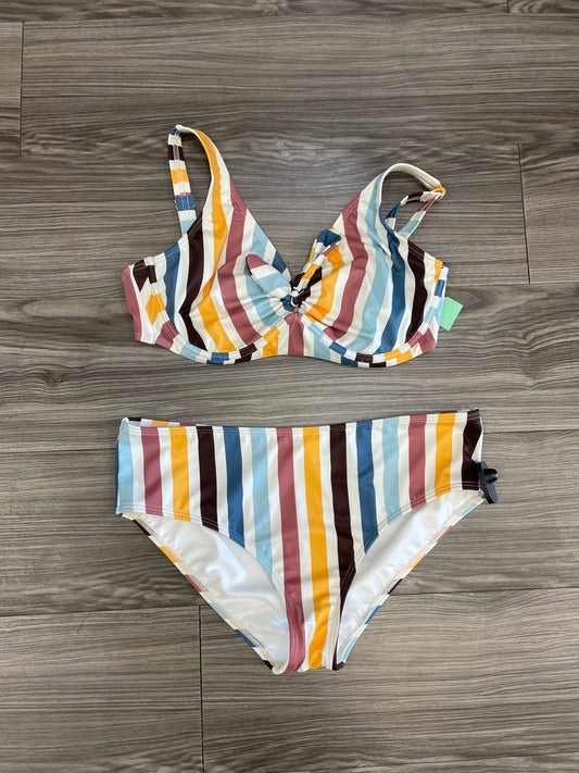 Striped Pattern Swimsuit 2pc Venus, Size L