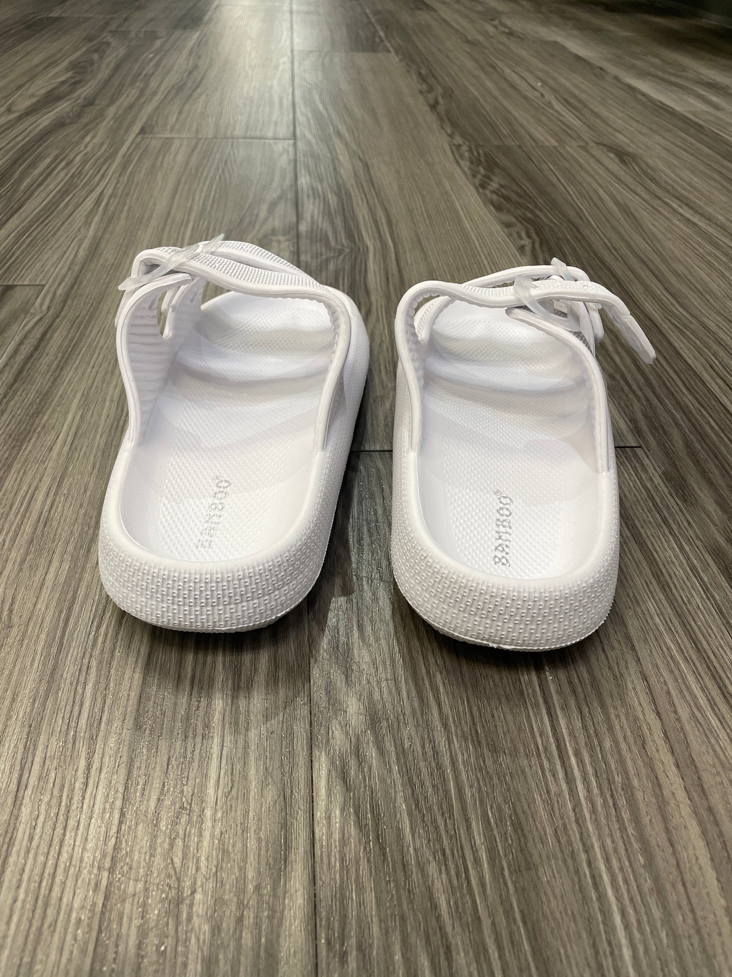 White Sandals Flip Flops Bamboo, Size 7