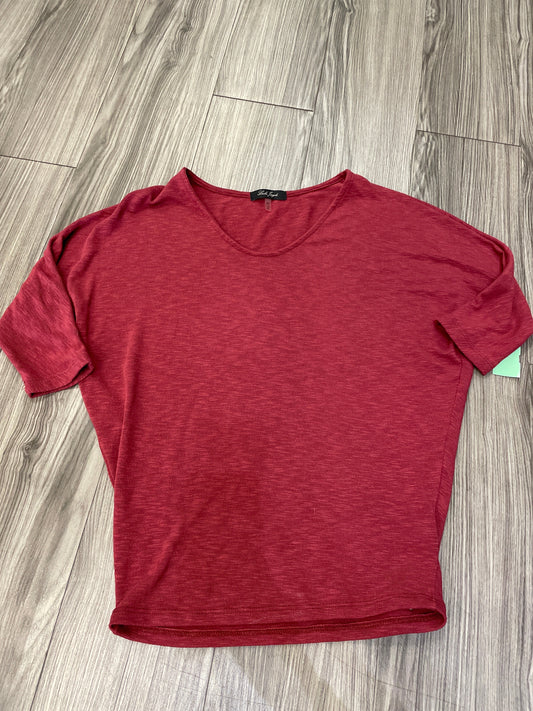 Red Top Long Sleeve Clothes Mentor, Size Xs