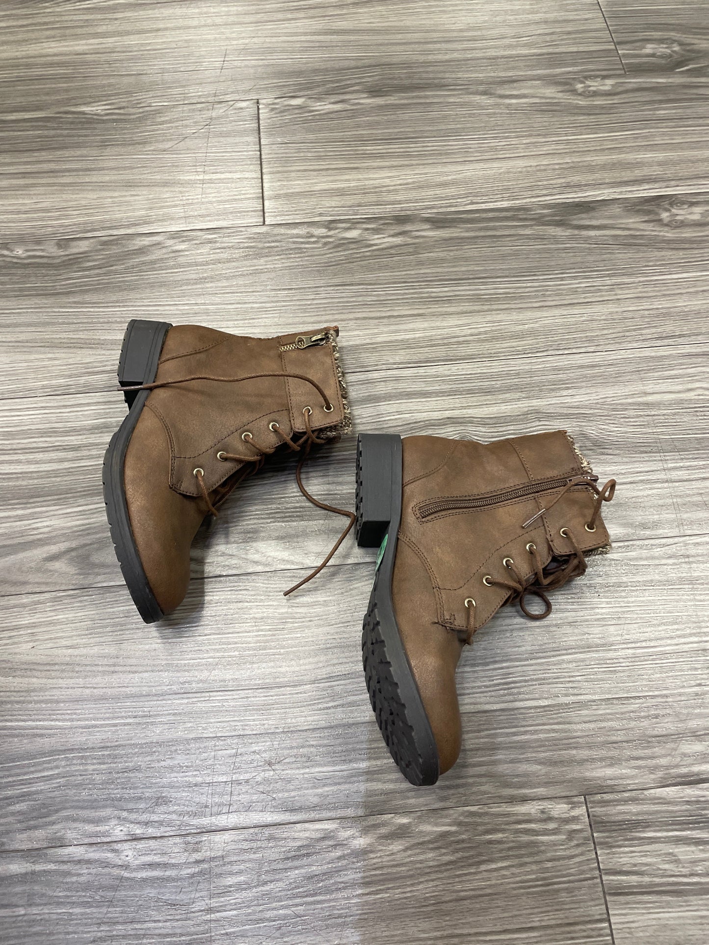 Brown Boots Combat Clothes Mentor, Size 5