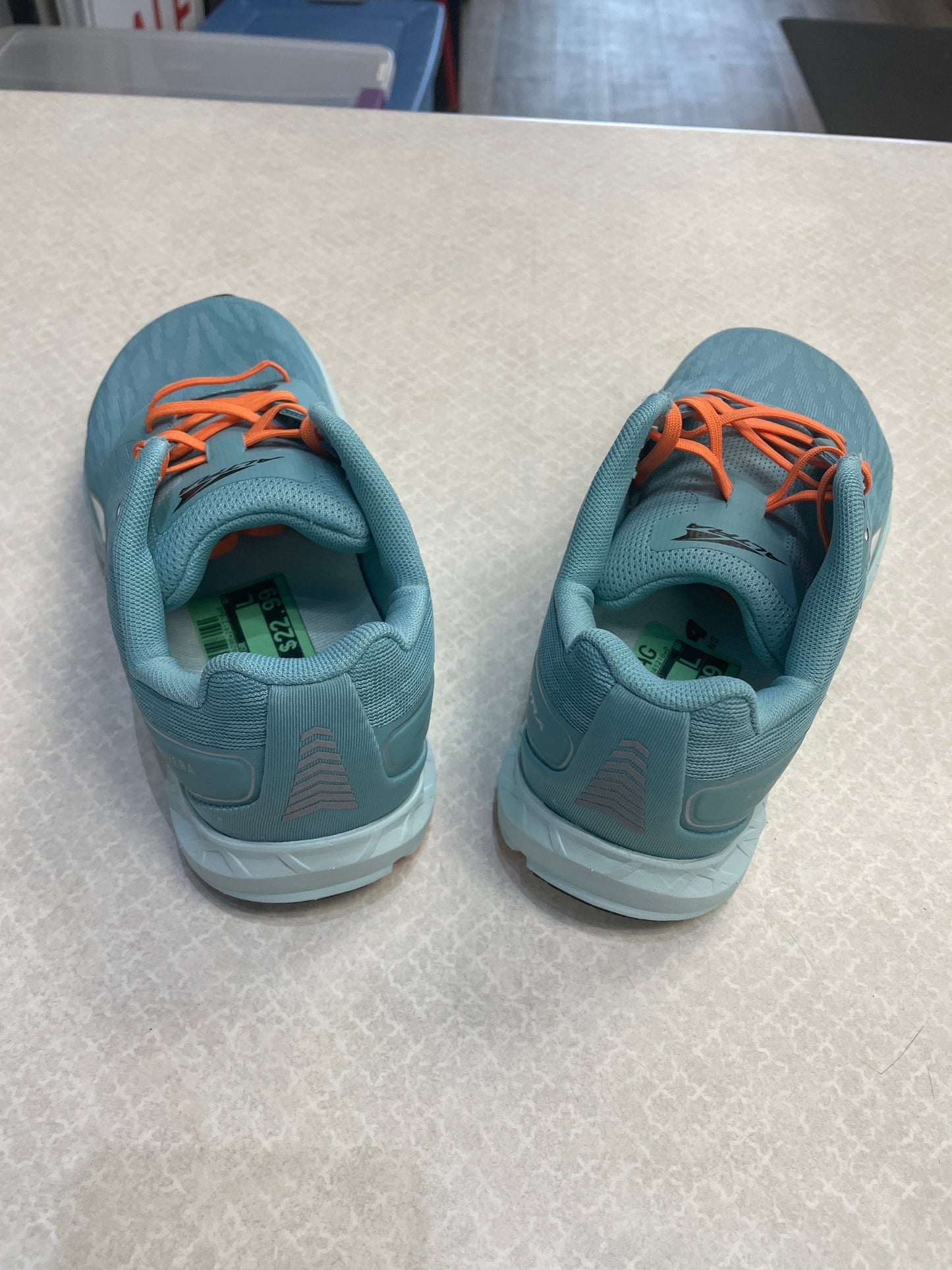 Shoes Athletic By Clothes Mentor In Blue & Orange, Size: 7