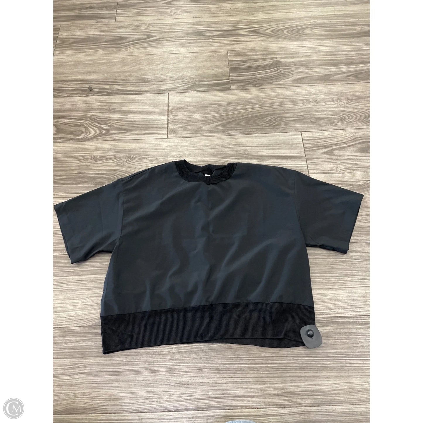 Top Short Sleeve By Athleta In Black, Size: S