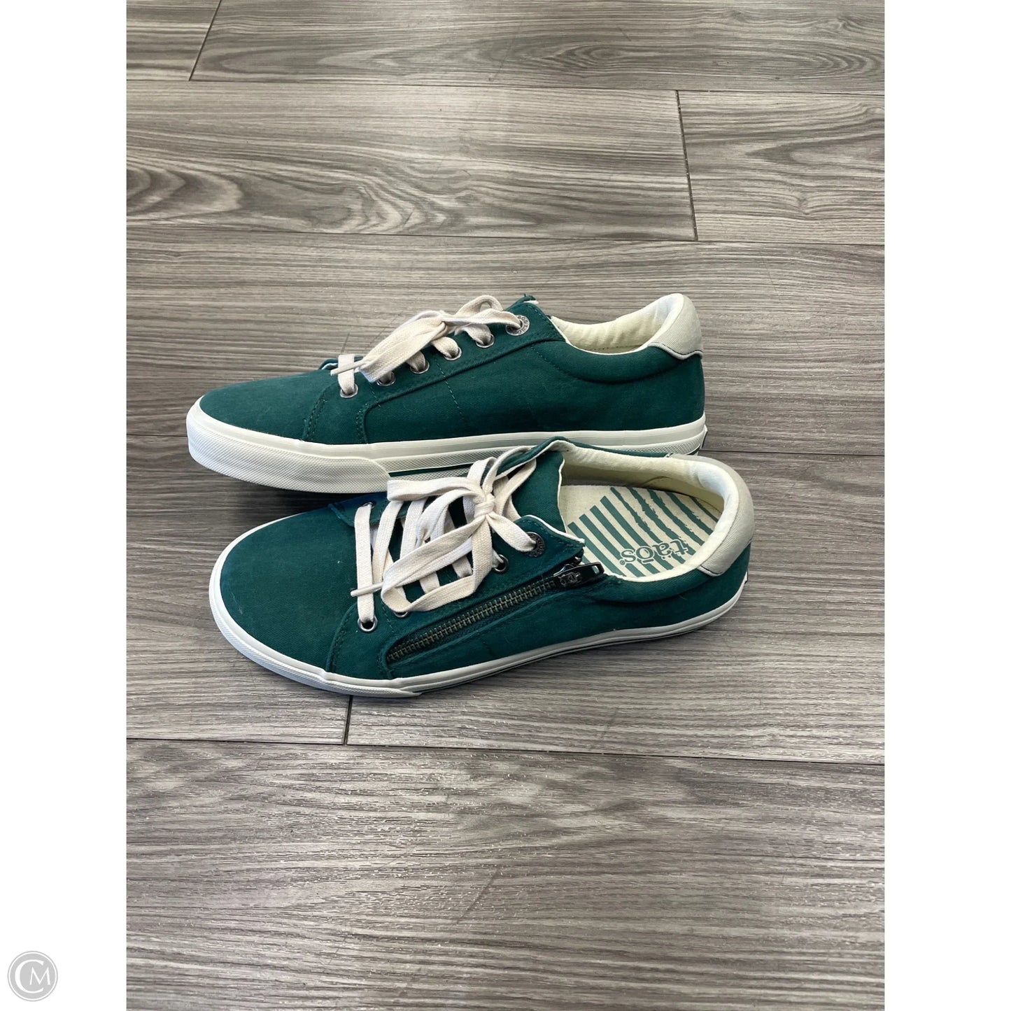 Shoes Sneakers By Taos In Green, Size: 9