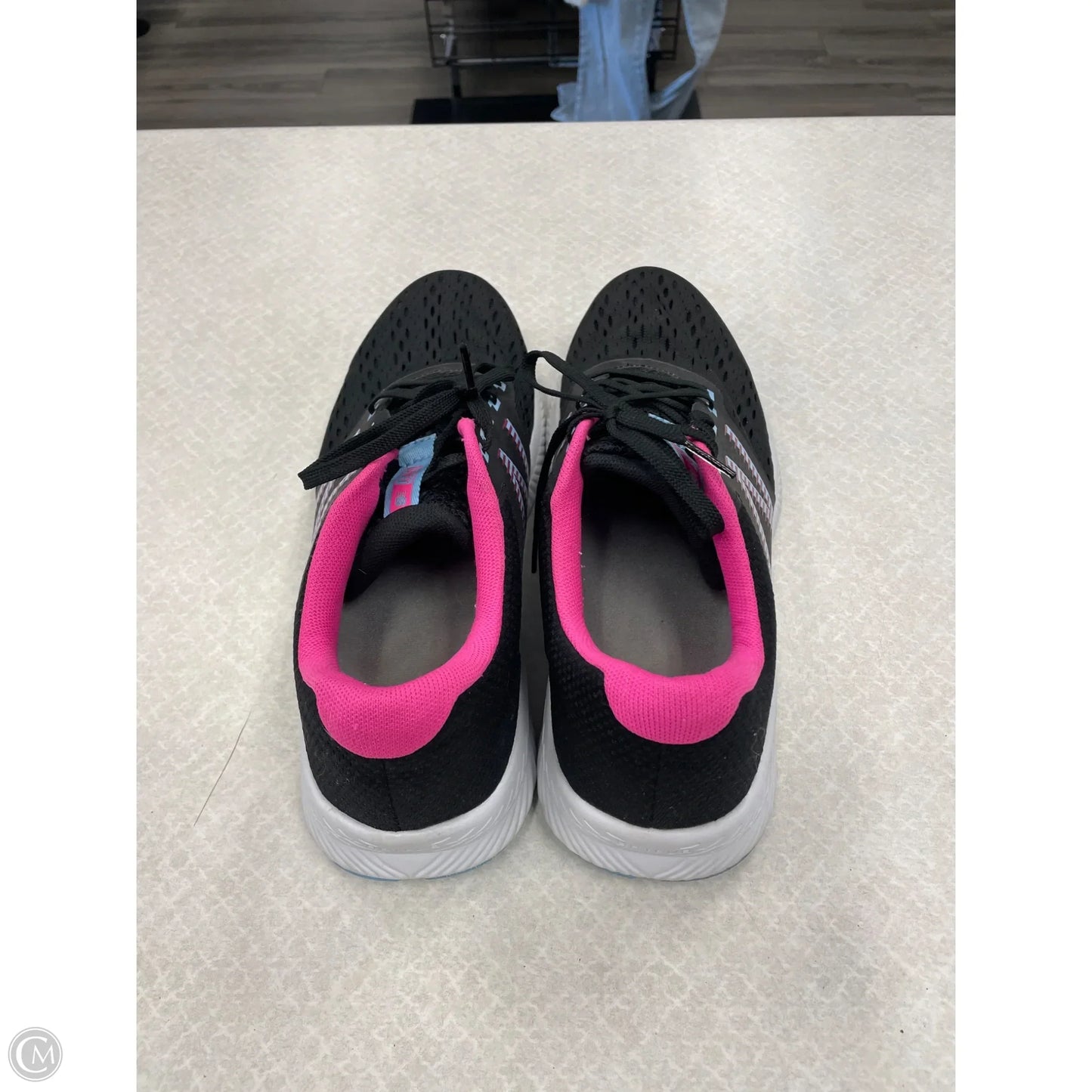 Shoes Athletic By New Balance In Black & Pink, Size: 11