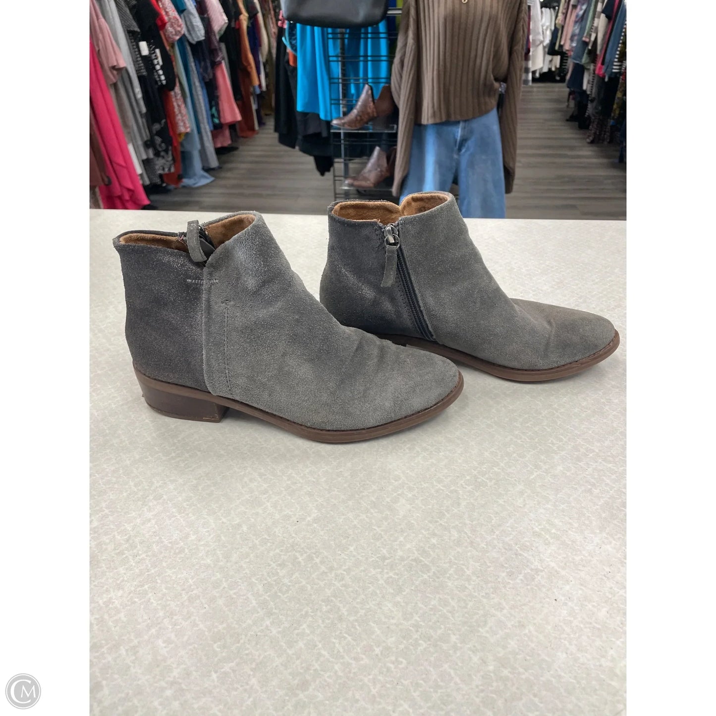 Boots Ankle Flats By Comfortiva In Grey, Size: 7