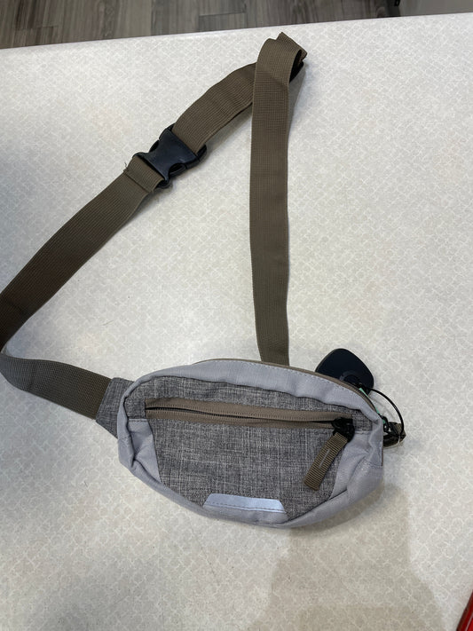 Belt Bag By Clothes Mentor, Size: Small