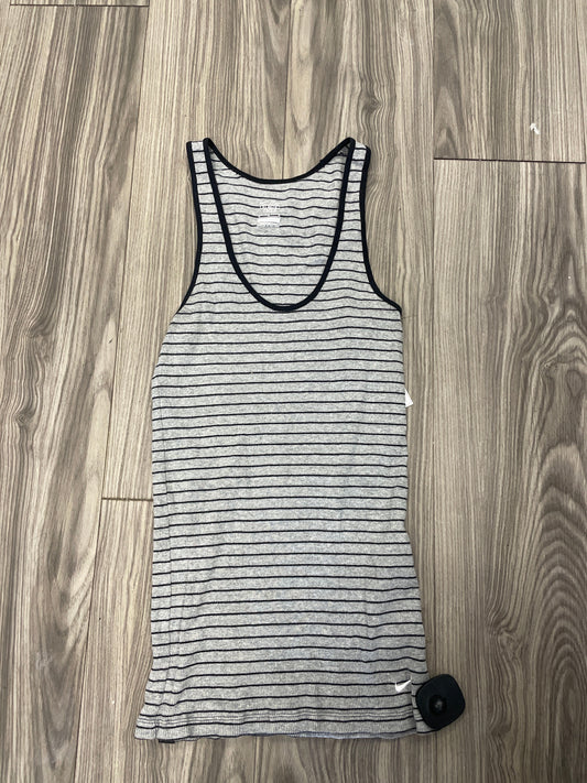 Athletic Tank Top By Nike In Striped Pattern, Size: M