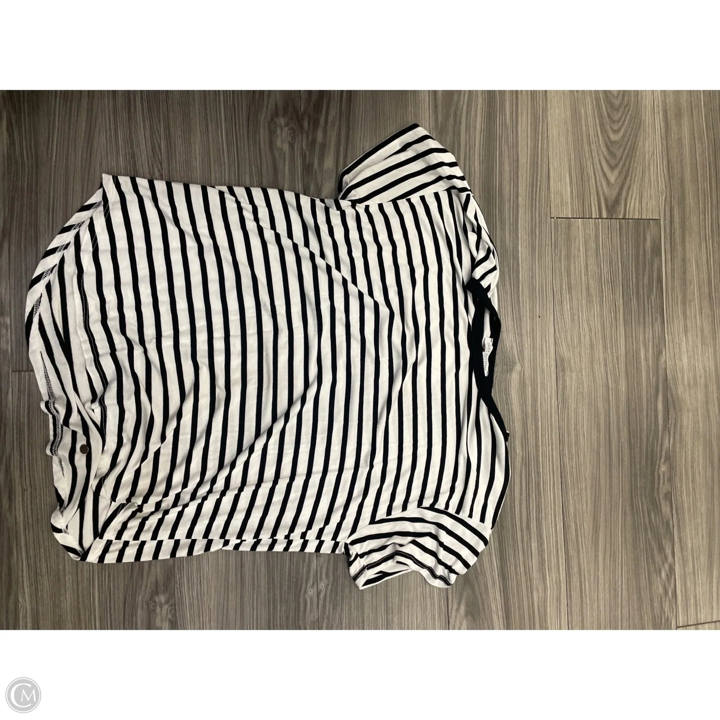 Top Short Sleeve Basic By Green Envelope In Striped Pattern, Size: L