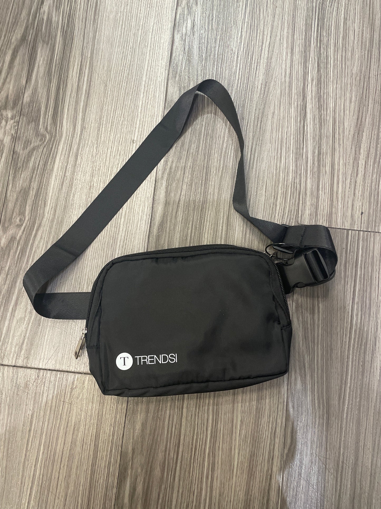 Belt Bag By Clothes Mentor, Size: Small