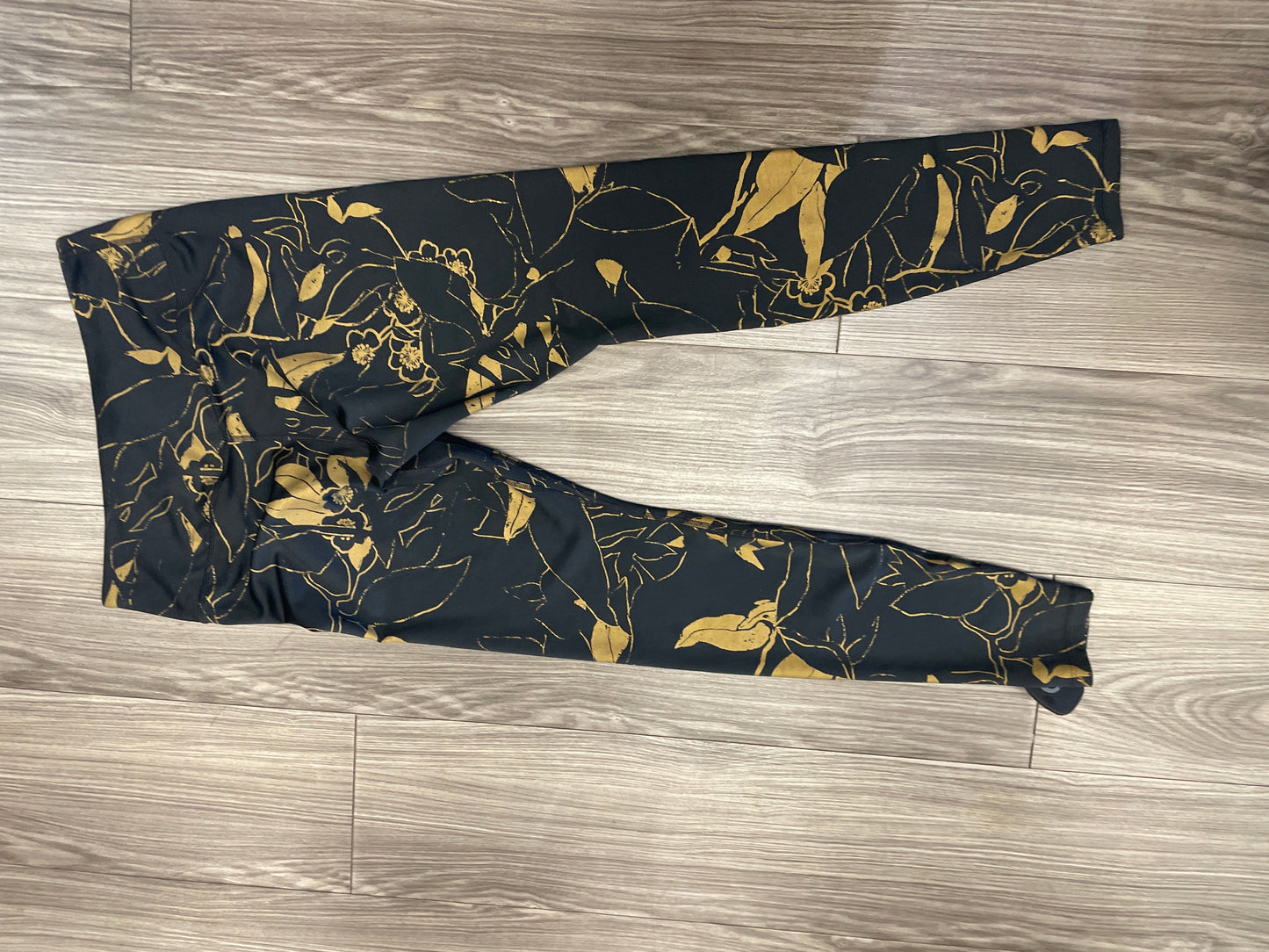 Athletic Leggings By Nike In Black & Gold, Size: M