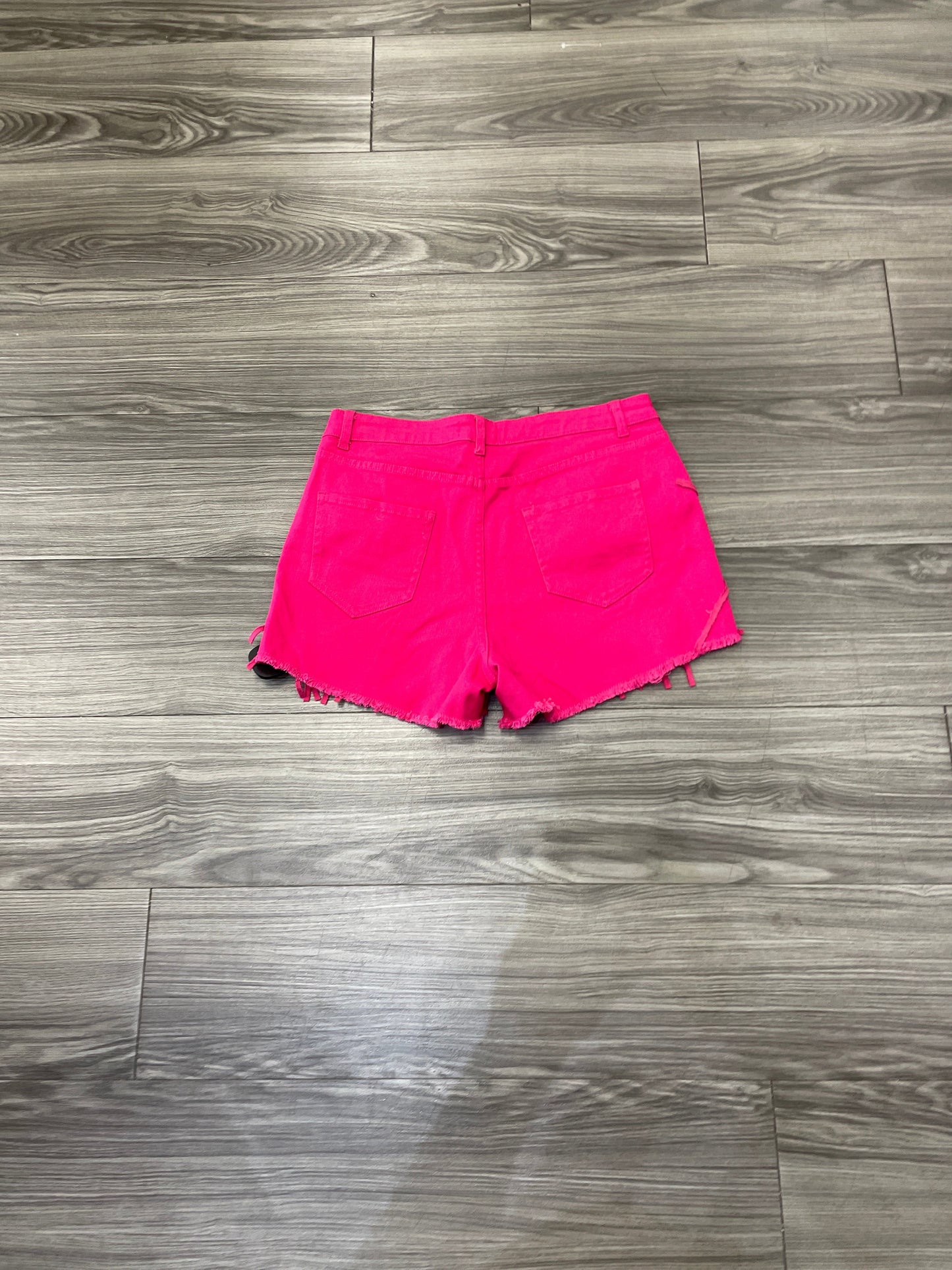 Shorts By Clothes Mentor  Size: M