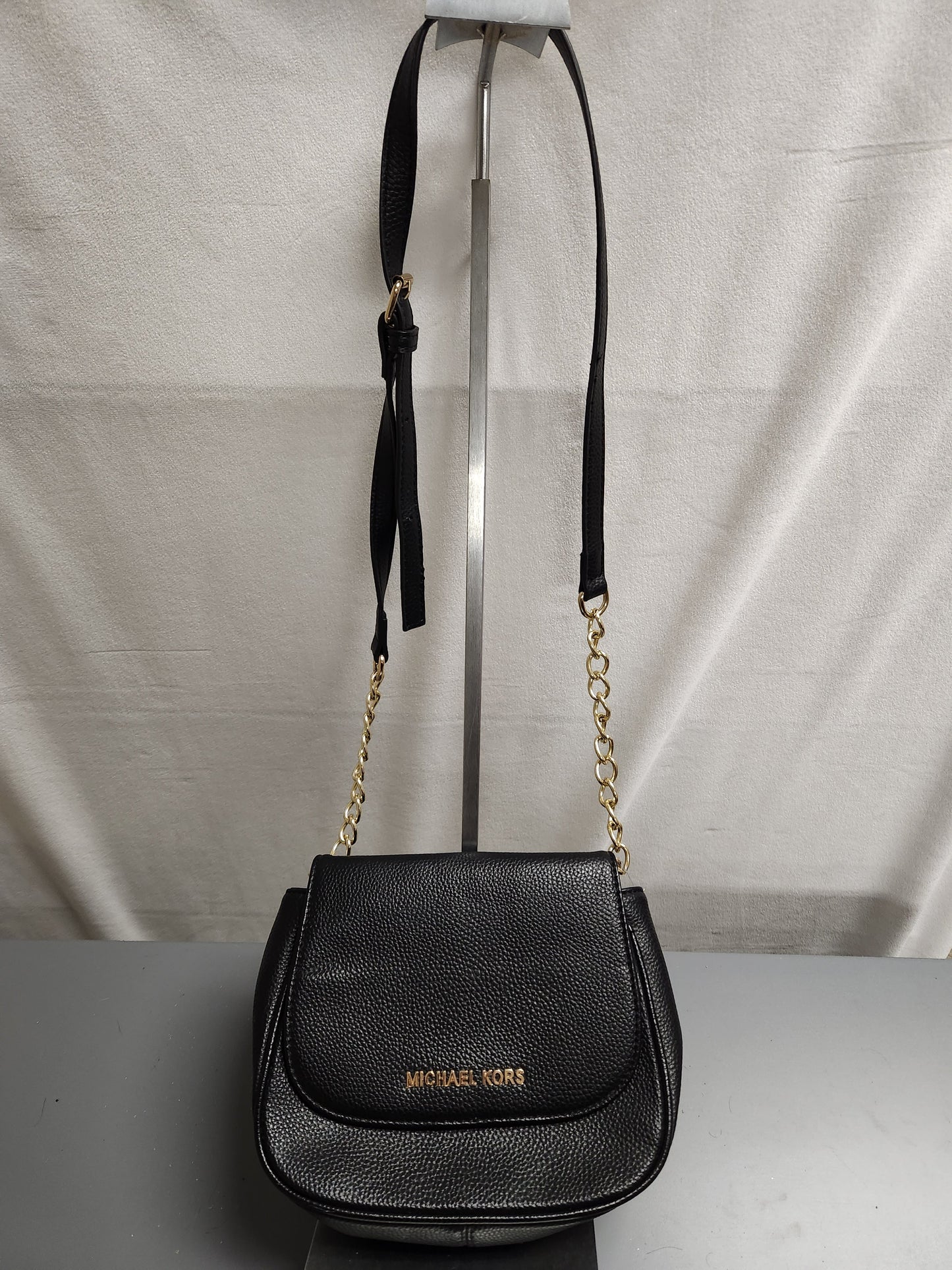 Handbag Designer By Michael Kors  Size: Medium