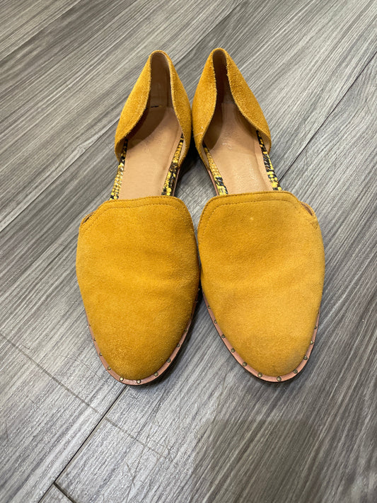 Yellow Shoes Flats Crown Vintage, Size 9