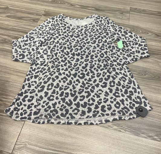 Animal Print Top Long Sleeve Cuddl Duds, Size L