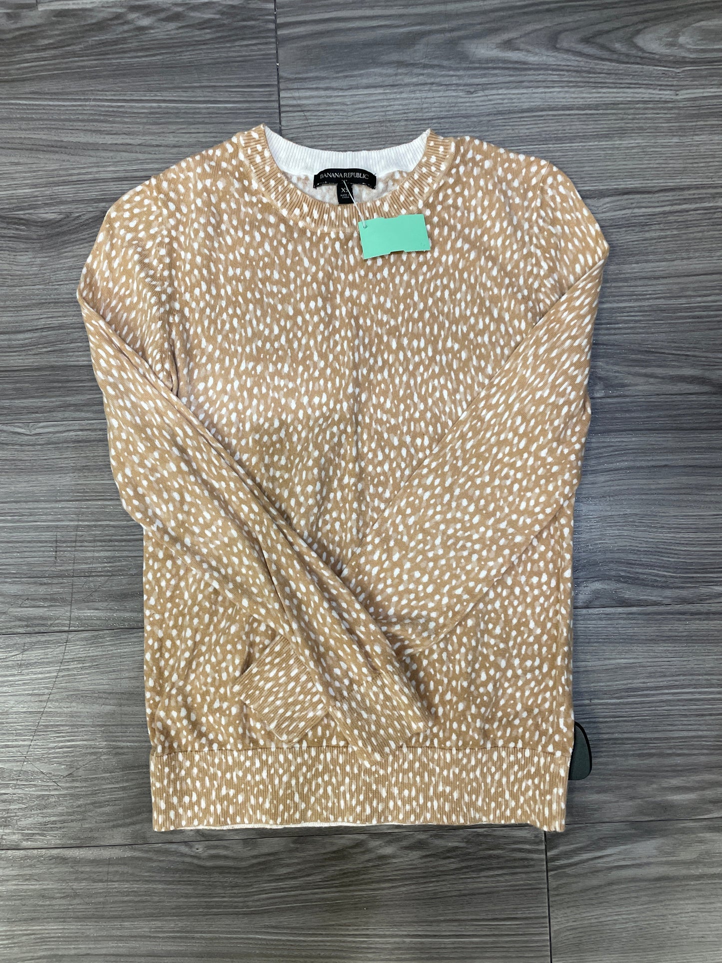 Sweater By Banana Republic In Tan, Size: Xs