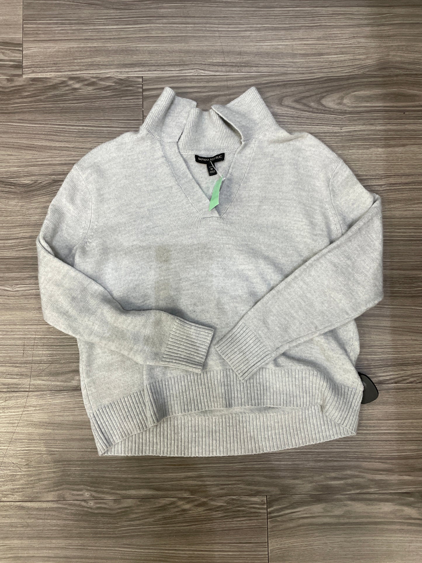 Sweater By Banana Republic In Grey, Size: M