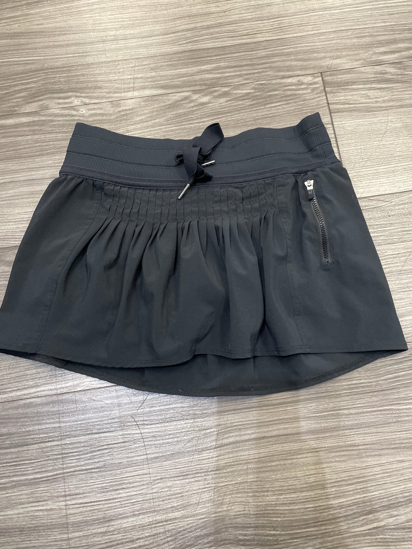 Athletic Skirt By Lululemon In Black, Size: 2