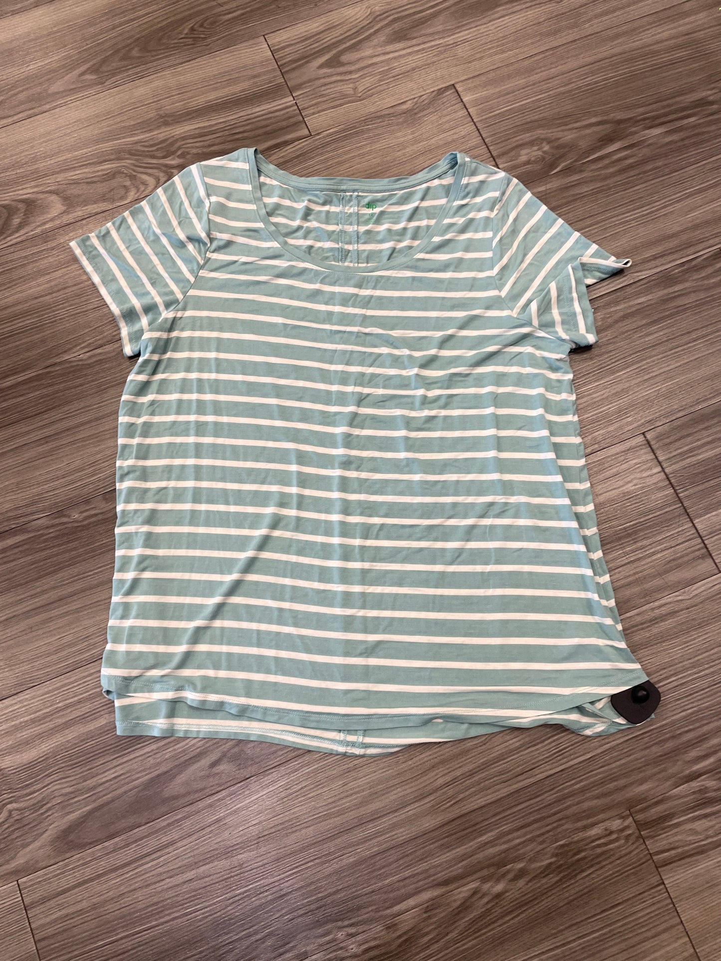 Top Short Sleeve By Dip In Striped Pattern, Size: 1x