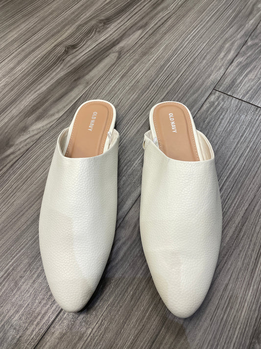 Shoes Flats By Old Navy In Cream, Size: 11