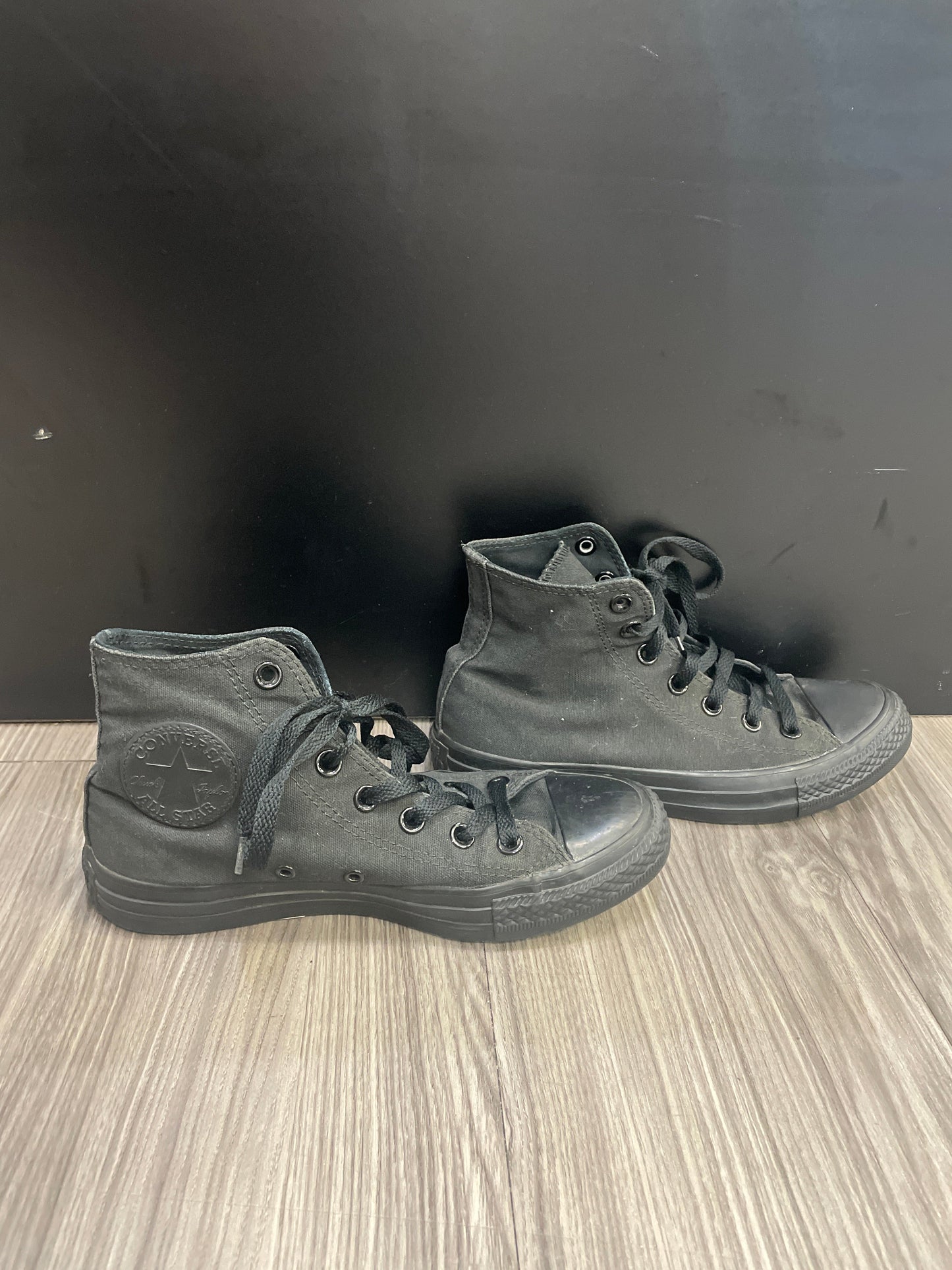 Shoes Athletic By Converse In Black, Size: 7