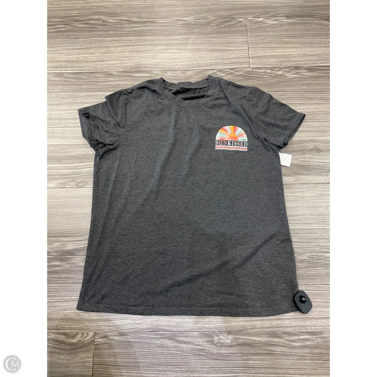 Top Short Sleeve By Clothes Mentor In Grey, Size: S