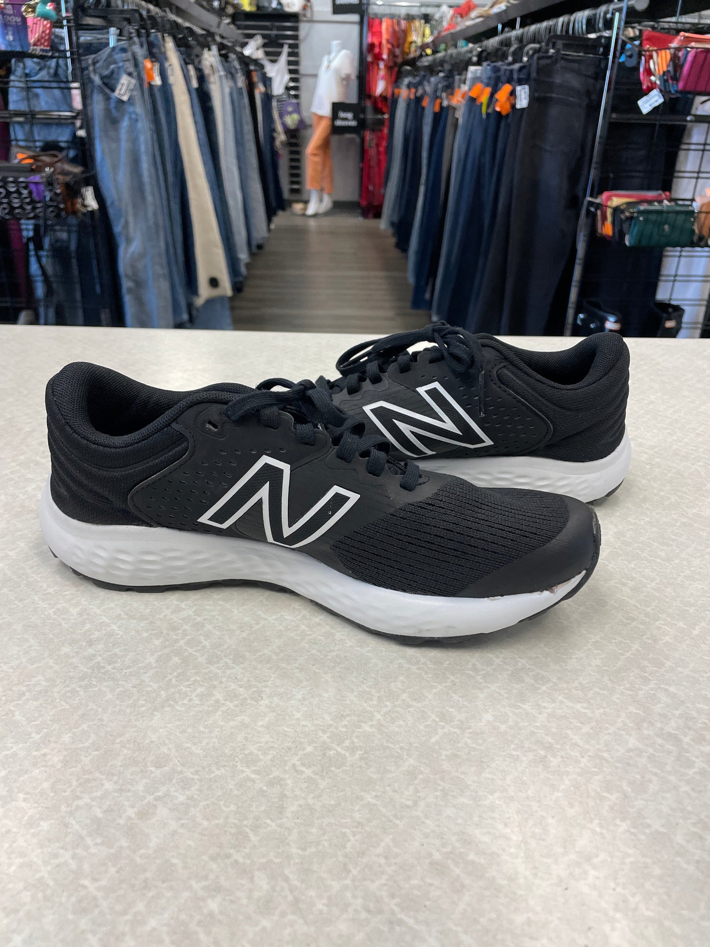 Shoes Athletic By New Balance  Size: 6.5