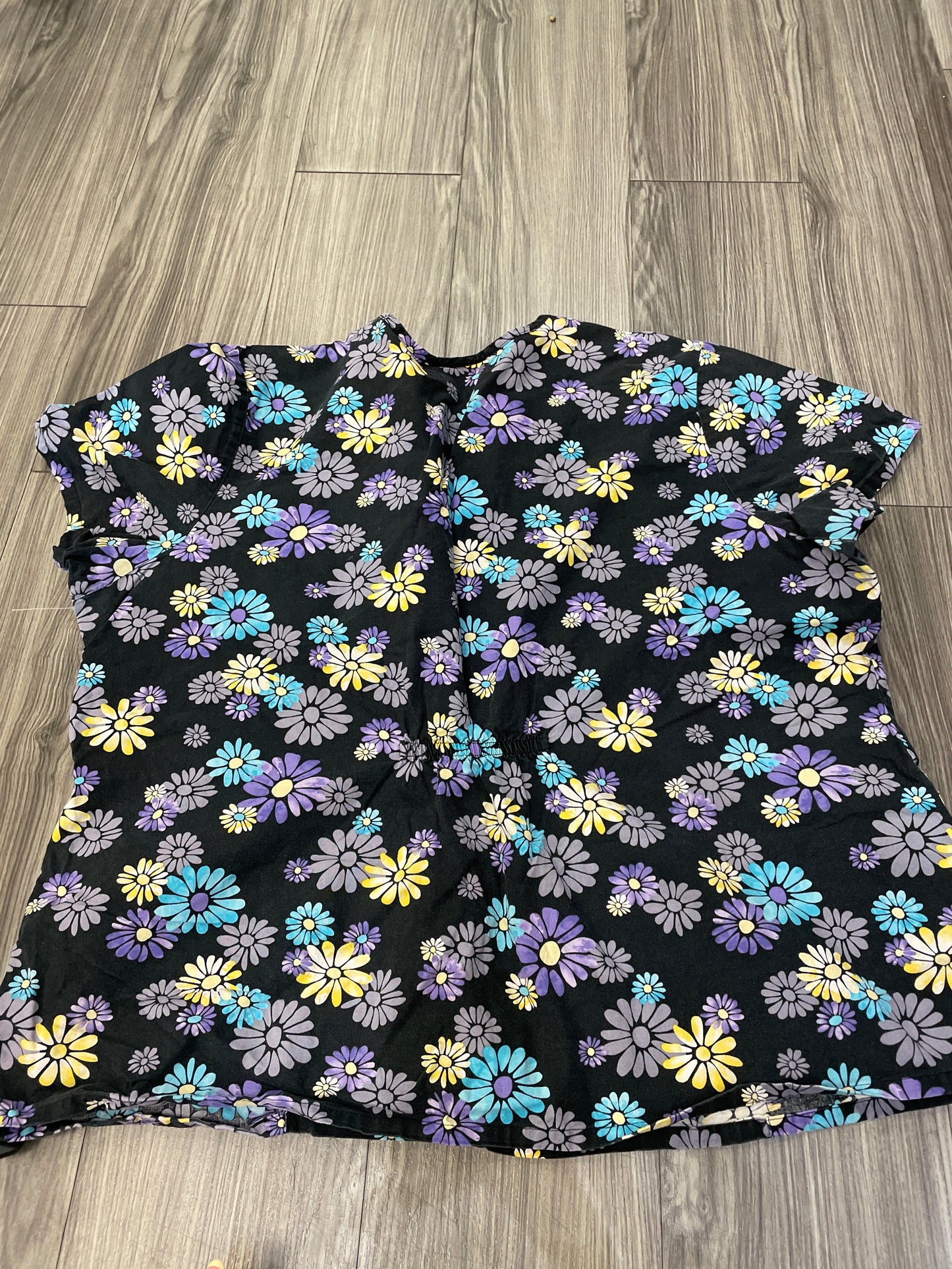Floral Print Top Short Sleeve Scrubs, Size 2x