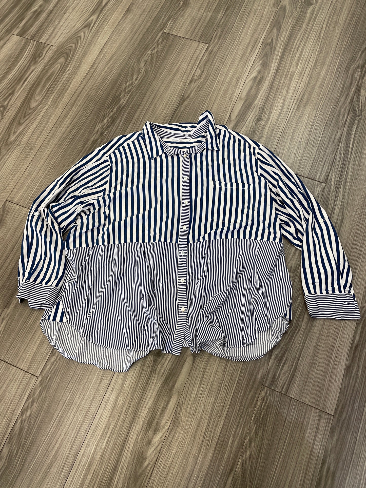 Top Long Sleeve By Jane And Delancey In Striped Pattern, Size: 3x